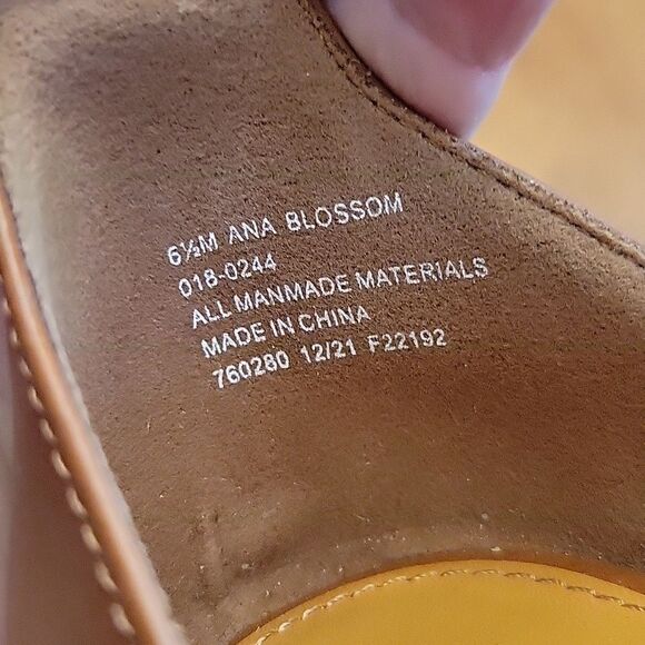 a.n.a Blossum Sandals - Picture 7 of 7